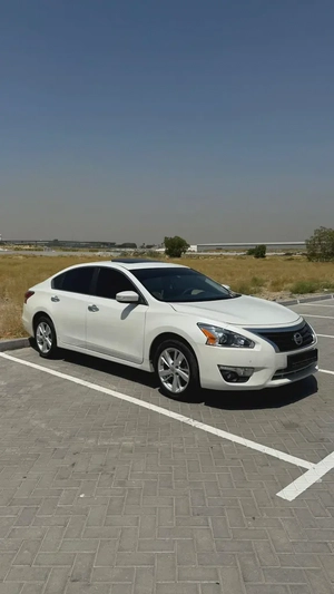 Nissan Altima SL | 2015 | GCC | Full Option | 151,000 km | White / Beige | Fully Serviced