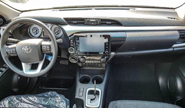 Toyota Hilux Toyota Hilux 2.4L Diesel AT Full Option MY2025_Silver