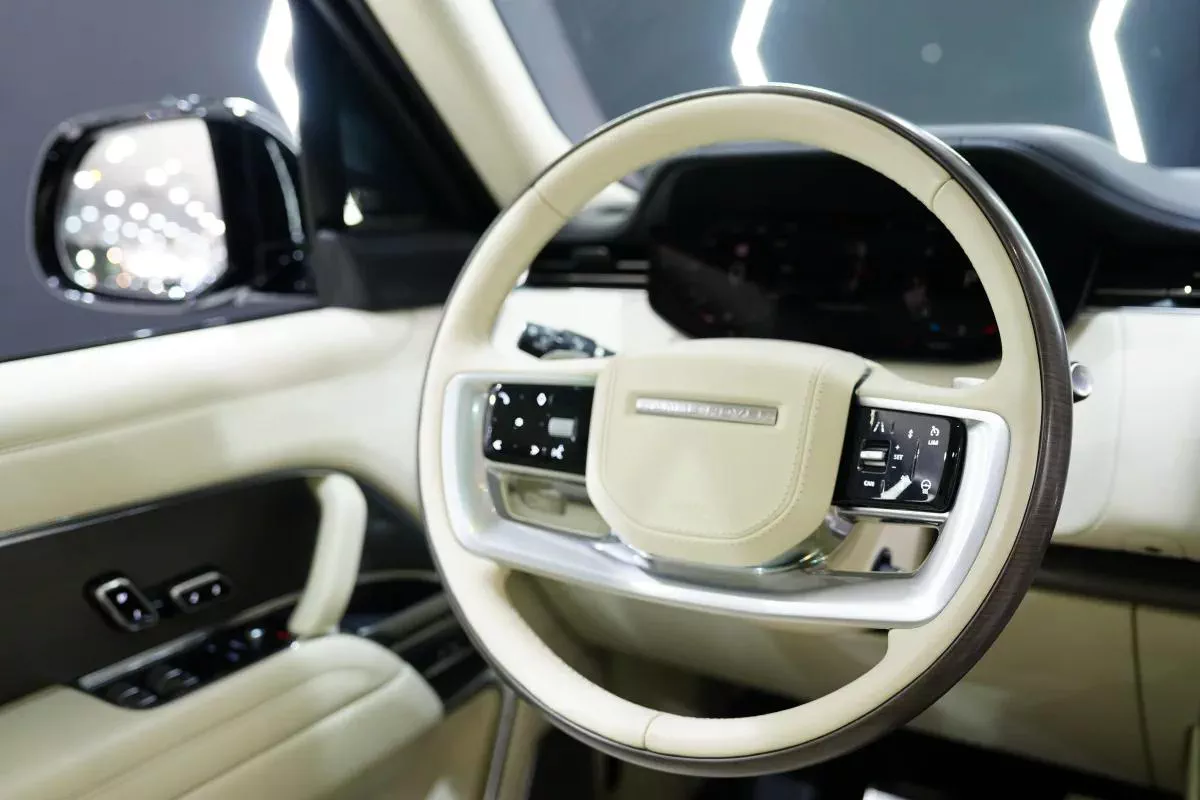 Land Rover Range Rover Vogue SV-2-2