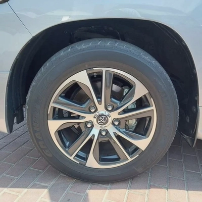 Toyota Land Cruiser TOYOTA LANDCRUISER VXR GRAND TOURING V8 5.7 - AED 255,000-6