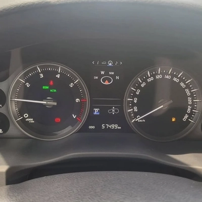 Toyota Land Cruiser TOYOTA LANDCRUISER VXR GRAND TOURING V8 5.7 - AED 255,000-8