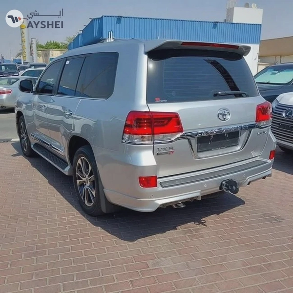 Toyota Land Cruiser TOYOTA LANDCRUISER VXR GRAND TOURING V8 5.7 - AED 255,000