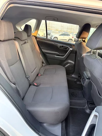 Toyota RAV4 Le 2.5L 2025-11