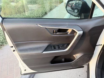 Toyota RAV4 Le 2.5L 2025-13