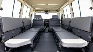 Toyota Land Cruiser 70 Lc 78 hard top 3 door AT 2.8L