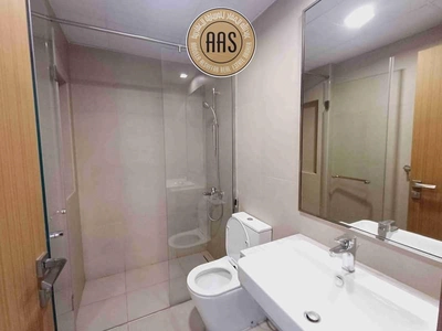 Spacious 3BK ! Near metro station !only 140k ready to move-8