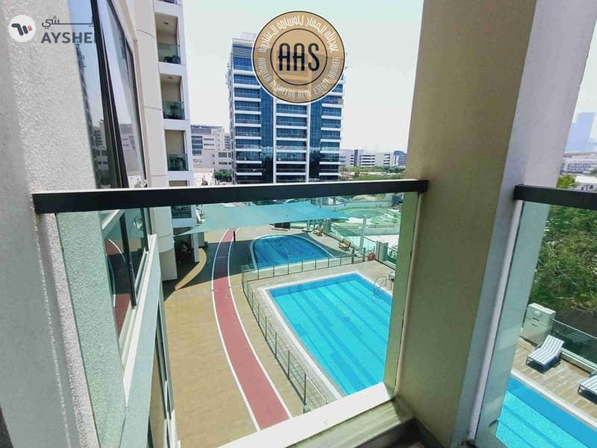 Spacious 3BK ! Near metro station !only 140k ready to move-4-4