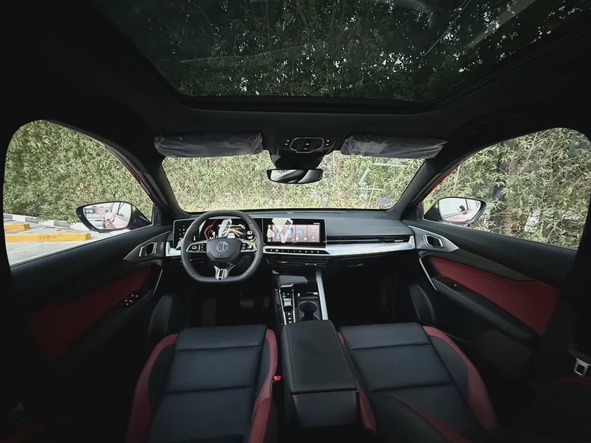 MG One - 2025 - Top Line - Sport Seats -GCC-13-13