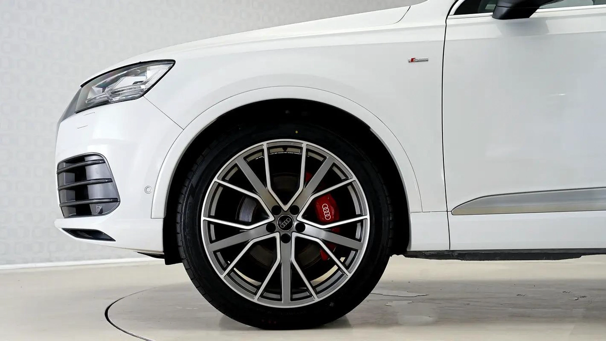 Audi Q7 45 TFSI quattro S line-5-5