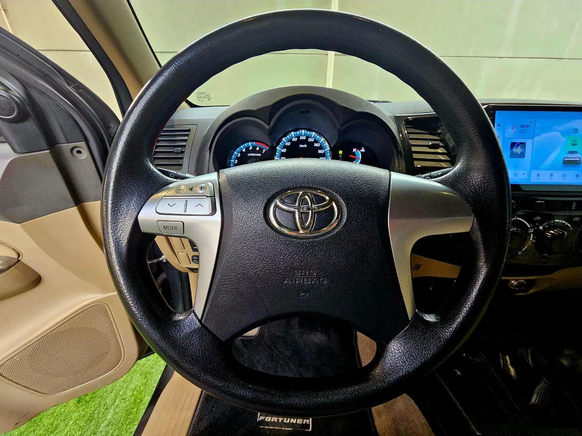 Toyota Fortuner EXR/ V4 2.7L 4WD/ LEATHER DVD/ LOW MILEAGE-14-0