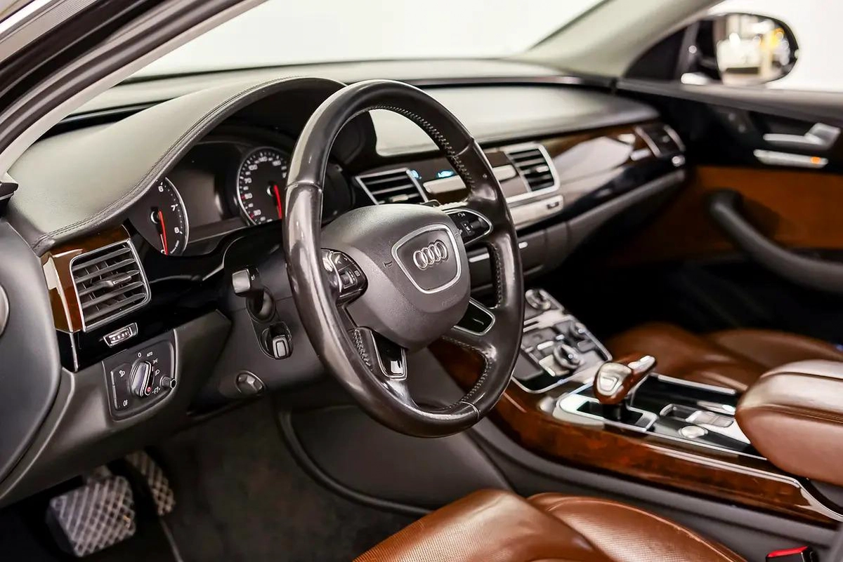 AED 1391 PM | AUDI A8L 50TFSI 2015 | HIGH OPTIONS | WELL MAINTAINED | 1 YEAR WARRANTY | GCC-10-10