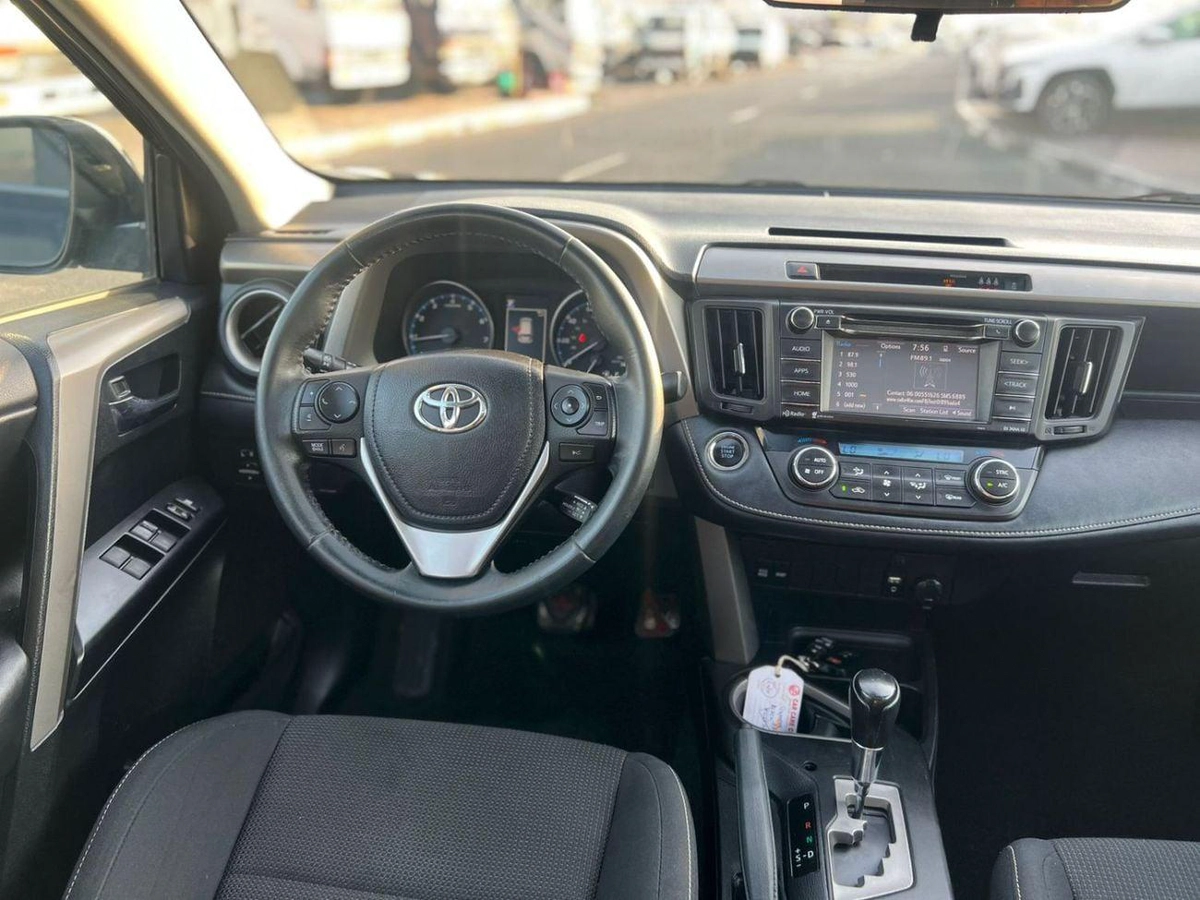 Toyota RAV4 2018 XLE - 2.5L V4-RearCam-AWD 4x4 - Push Start -Sunroof-15-0