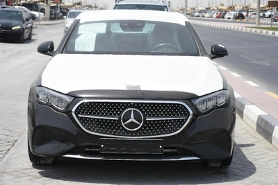 MERCEDES BENZ E200 2025 | BLACK-6