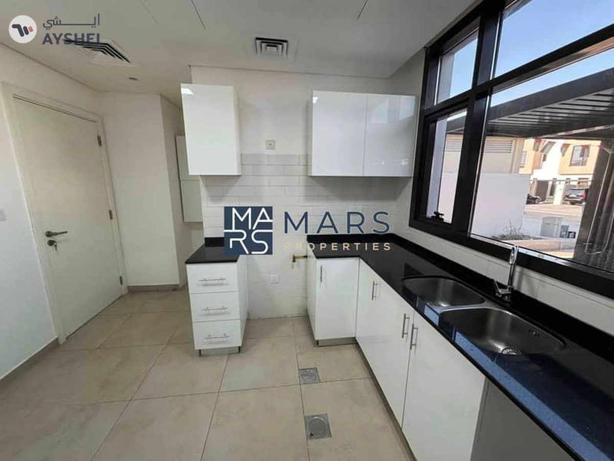 Luxurious 03 Bedroom Villa | Prime Location of Nasma |-5-5