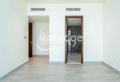 TOWNHOUSE FOR RENT IN NAD AL DHABI, AL JUBAIL ISLAND-8