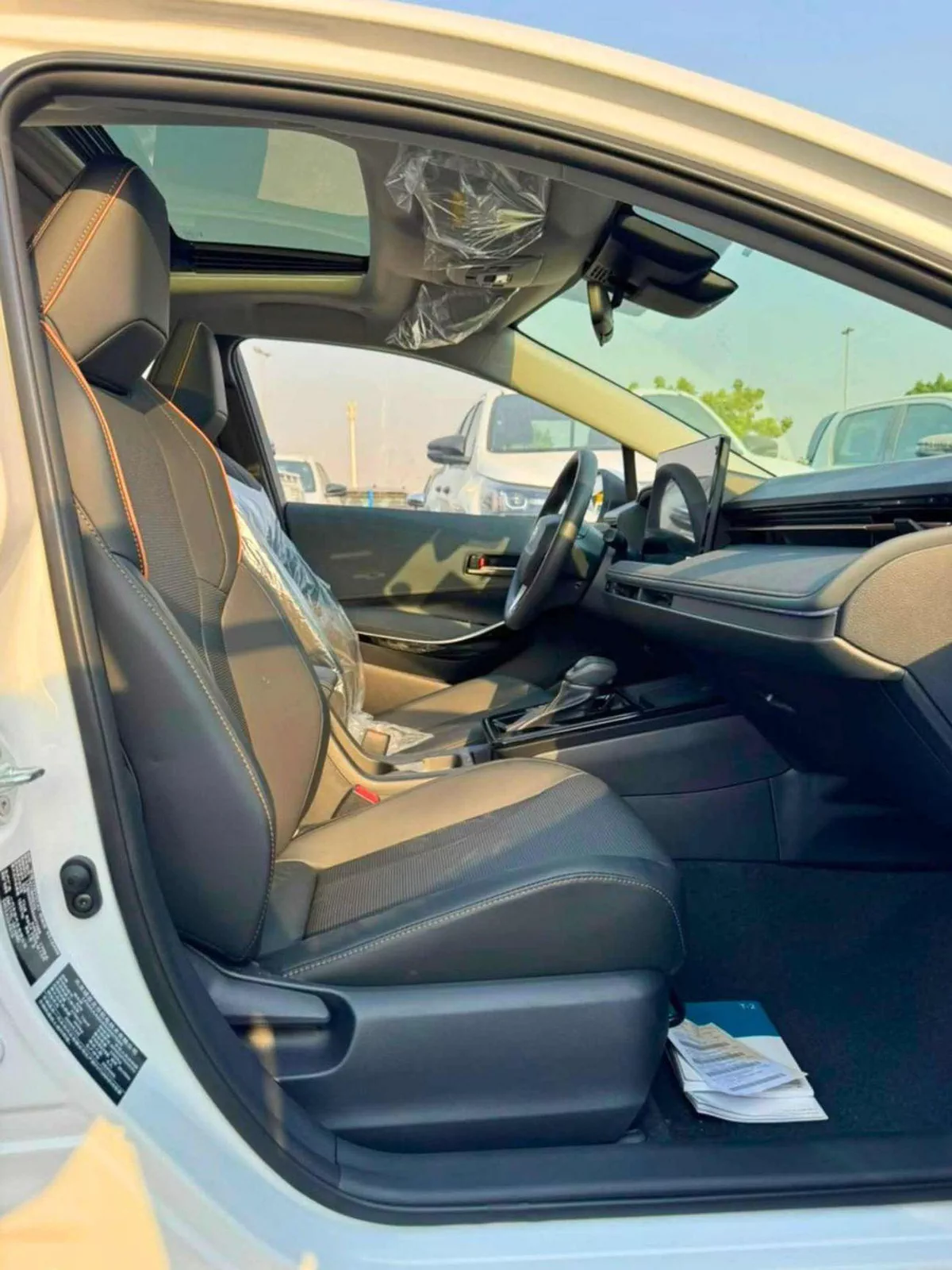 Toyota Corolla HYBRID ELITE || 1.8L V4 / NEW SHAPE / ROOF MOUNTED CAMERA / READY UNITS (CODE # ELIF)-10-0