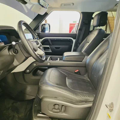 AED 2741 PM | DEFENDER 110 HSE P400 V6 2020 | WELL MAINTAINED | 1 YEAR WARRANTY-9