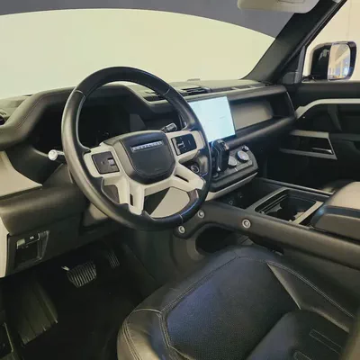 AED 2741 PM | DEFENDER 110 HSE P400 V6 2020 | WELL MAINTAINED | 1 YEAR WARRANTY-10