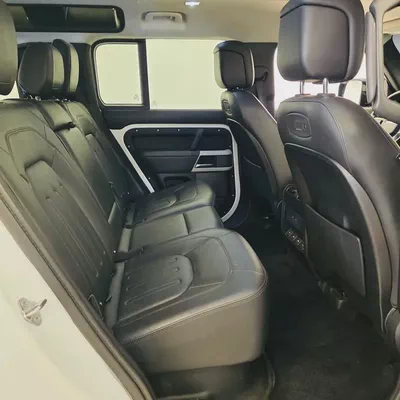 AED 2741 PM | DEFENDER 110 HSE P400 V6 2020 | WELL MAINTAINED | 1 YEAR WARRANTY-19