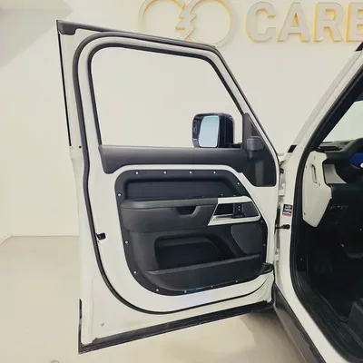 AED 2741 PM | DEFENDER 110 HSE P400 V6 2020 | WELL MAINTAINED | 1 YEAR WARRANTY-7