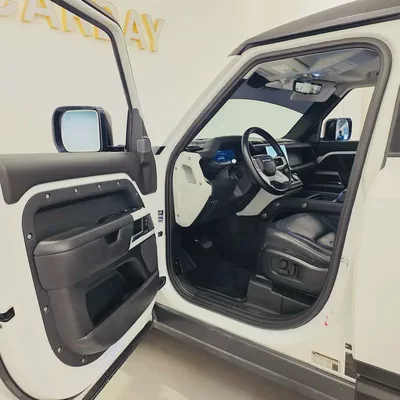 AED 2741 PM | DEFENDER 110 HSE P400 V6 2020 | WELL MAINTAINED | 1 YEAR WARRANTY-8
