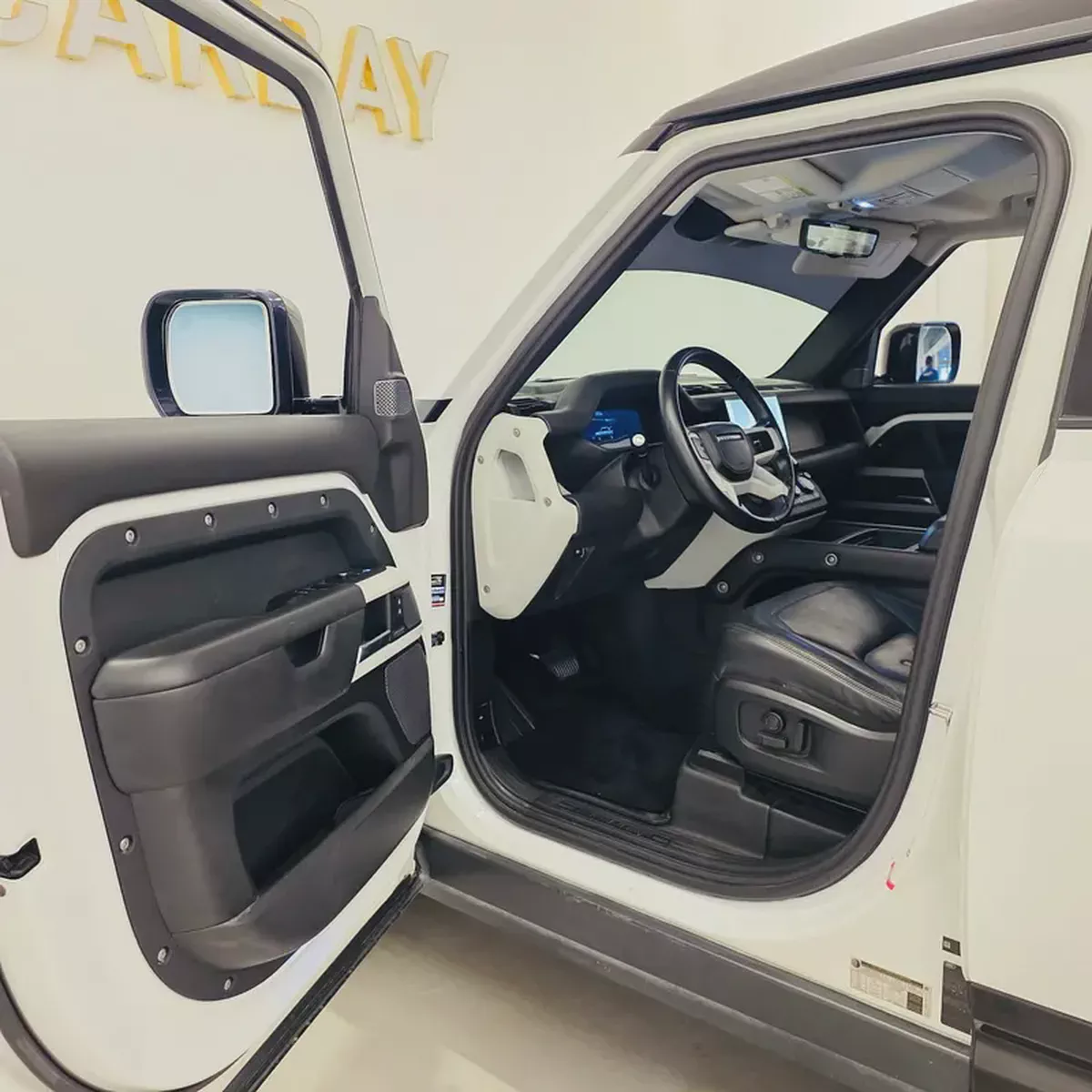 AED 2741 PM | DEFENDER 110 HSE P400 V6 2020 | WELL MAINTAINED | 1 YEAR WARRANTY-8-8