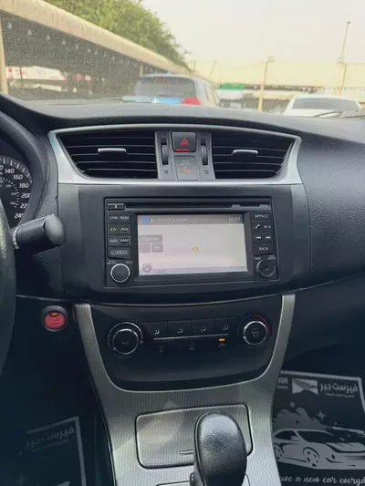 NISSAN SENTRA-12