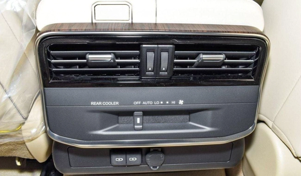 Toyota Land Cruiser GXR LAND CRUISER GXR 4.0L GCC-8-0