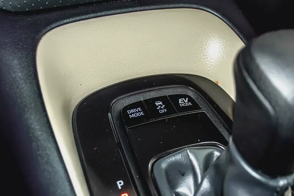 1 YEAR / 20,000KMS WARRANTY | GCC | 1.8L HYBRID | AED 1150 PM-13-13