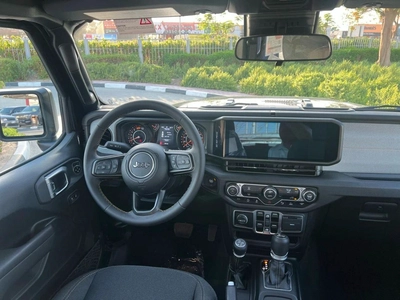 Jeep Wrangler Unlimited Sport S 2.0L A/T-3