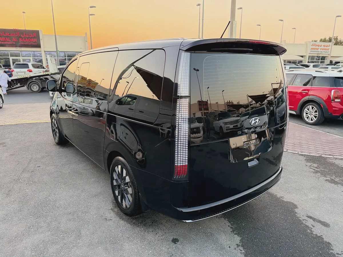 Hyundai Staria Premium 2024 GCC Specs-5-5