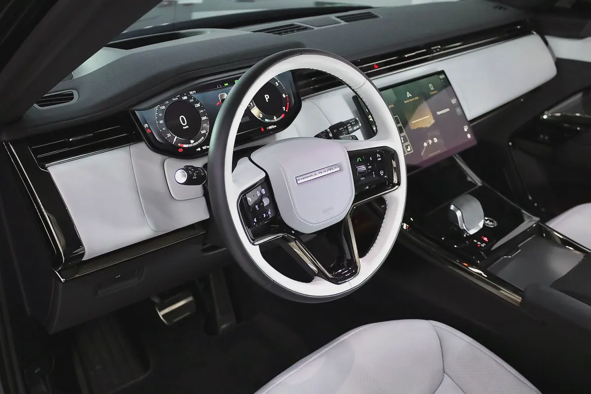 RANGE ROVER SPORT HSE DYNAMIC BLACK EDITION - V6 P400 - FULLY LOADED-3-3