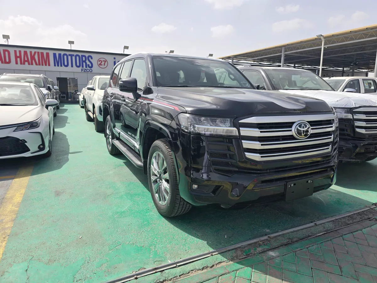 TOYOTA LC300 GXR 3.3L DIESEL 2026 | BLACK | BLACK-7-7