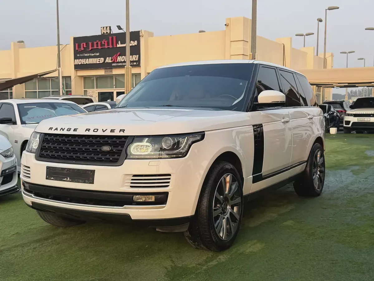 Pristine 2014 Land Rover Range Rover Vogue | GCC Specs | Low Mileage-1-1