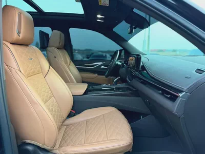 (2023) CADILLAC ESCALADE //PLATINUM LUXURY// GCC LOW MILEAGE - UNDER WARRANTY--15