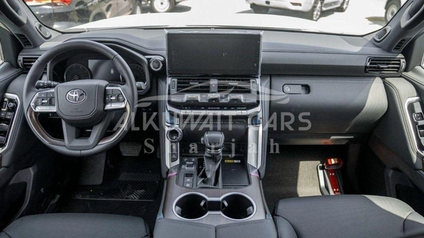 Toyota Land Cruiser VX 3.3L