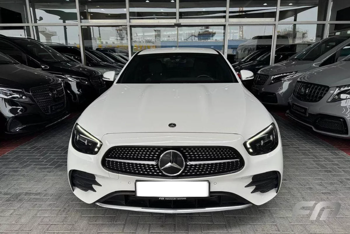 Mercedes Benz E300 PREMIUM PLUS - HYBRID (AMG)