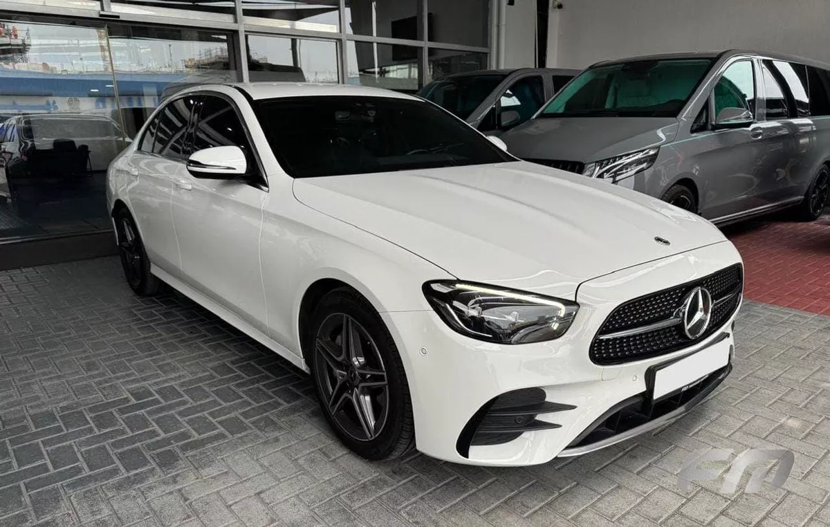 Mercedes Benz E300 PREMIUM PLUS - HYBRID (AMG)-1-0