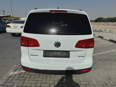 VOLKSWAGEN TOURAN-6