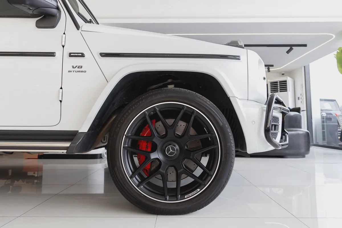 Mercedes-Benz G63 AMG | Fully loaded | Original Matte White | Japanese Specs-7-7