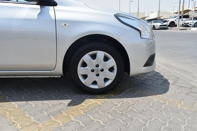 Used Nissan Sunny 1.5 Mid 2023-5