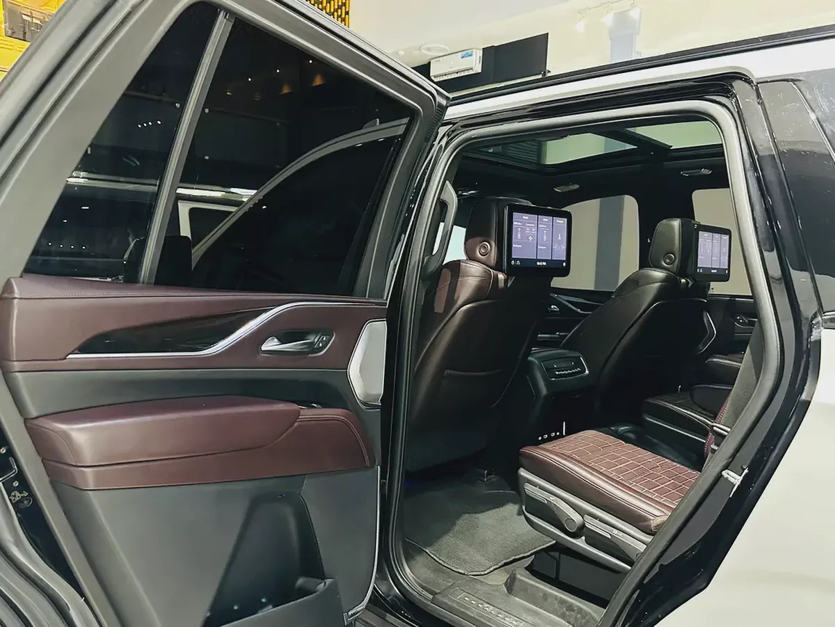 600 BLACK EDITION ESCALADE 2021 GCC SPECS WITH NO ACCIDENTS PPF DONE RECENTLY ORIGINAL BLACK COLOUR-15-15