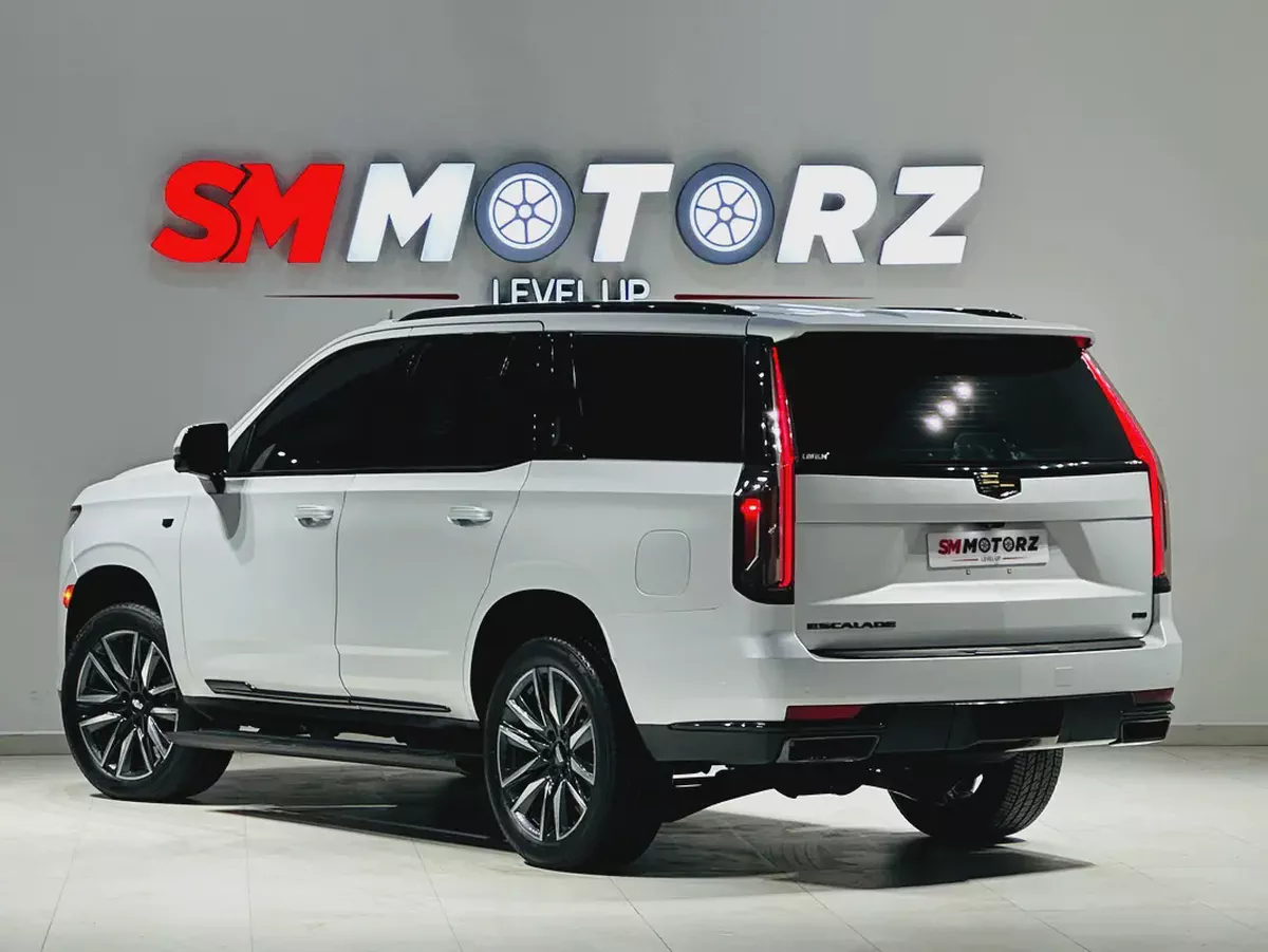 600 BLACK EDITION ESCALADE 2021 GCC SPECS WITH NO ACCIDENTS PPF DONE RECENTLY ORIGINAL BLACK COLOUR-8-8