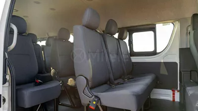 Toyota Hiace .-14