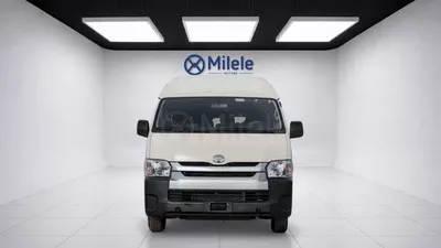 Toyota Hiace .-1