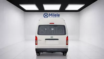 Toyota Hiace .-3