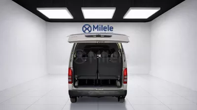 Toyota Hiace .-4