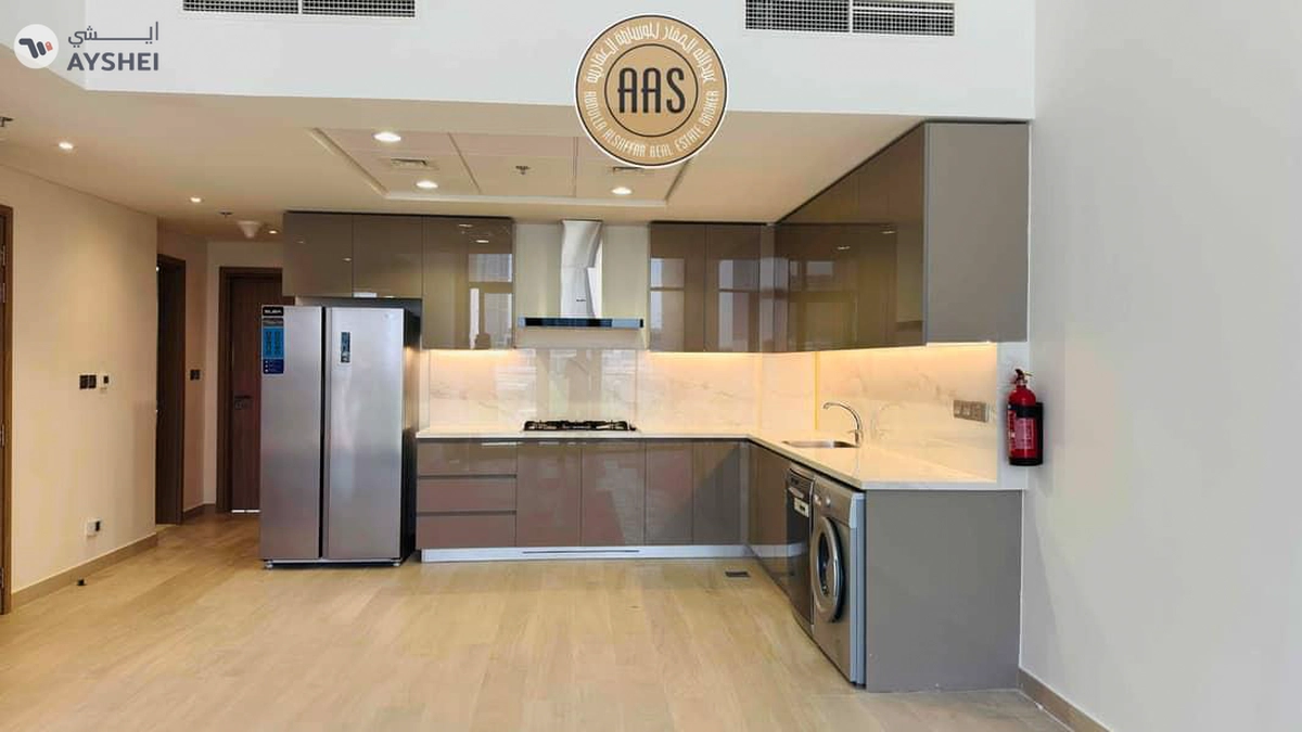 Spacious 3Bhk || Burj khalifa View || Chiller Free-18-18