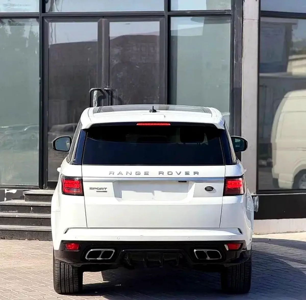 Land Rover Range Rover Sport HSE DYNAMIC-13-0