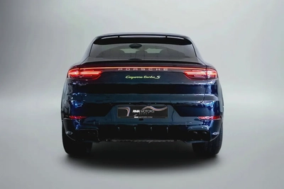 8,924 AED / month | 0% DP | 2020 Porsche Cayenne Turbo S-E Hybrid-3